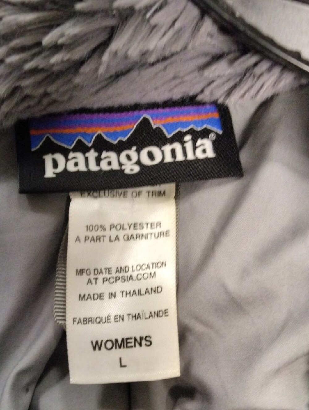 Women's Plush Faux Fur Patagonia Jacket - Gray - Picture 2 of 3